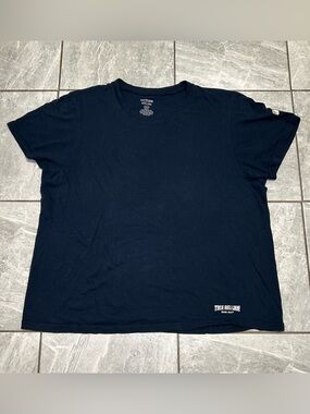 True Religion T-Shirt Mens XL Navy Blue Horseshoe Logo Boxy Muscle Fit